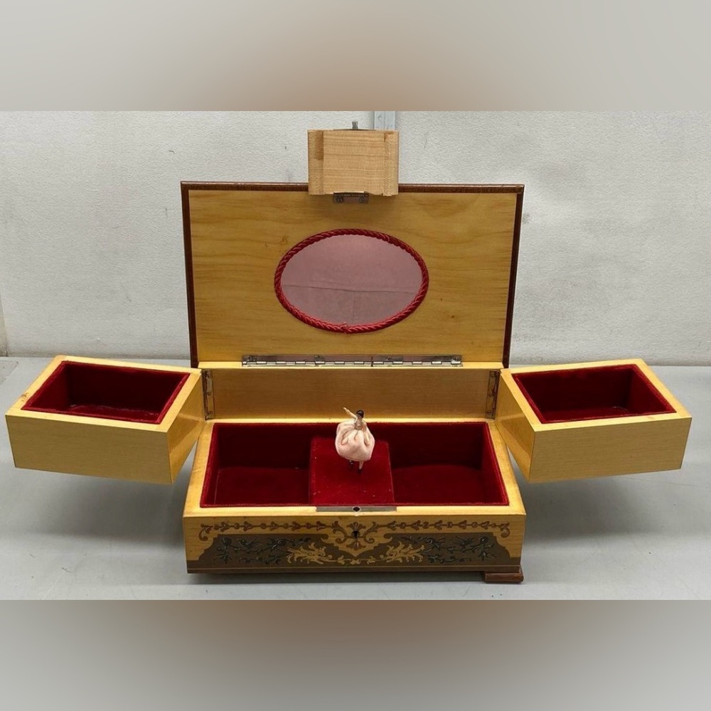 Reuge wooden made in Italy musical Jewelry Box with dancing ballerina and keys.